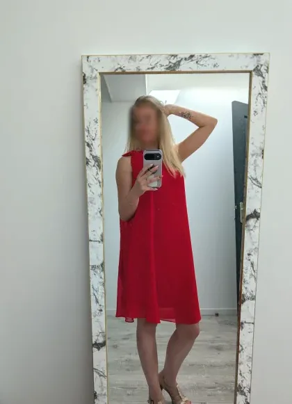 Andrea, 30