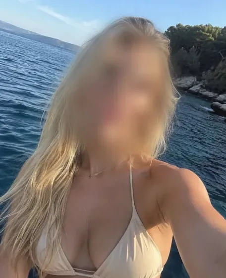 Bianca, 27