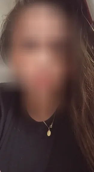 Daniela, 36