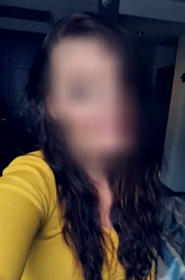 Dilara, 35