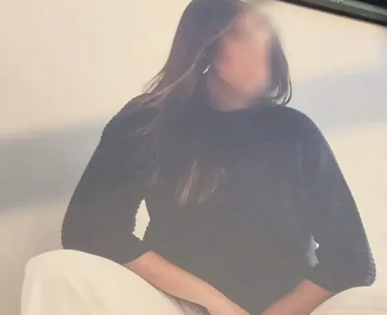 Elena, 37