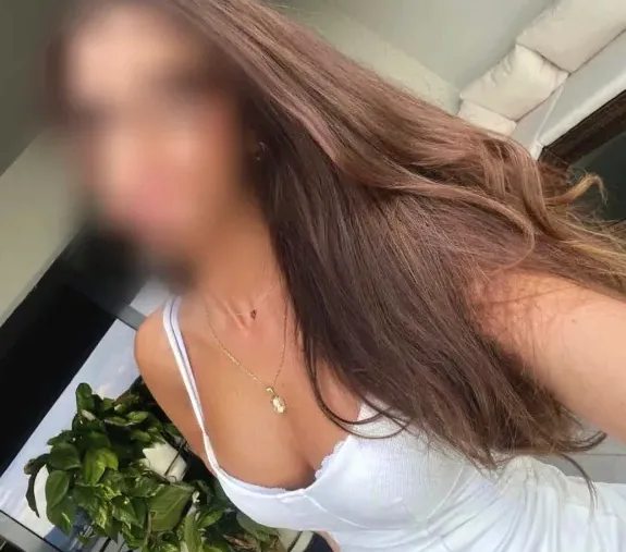 Nele, 30