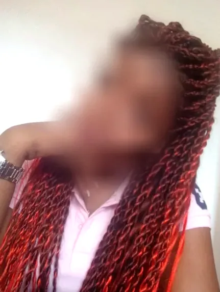Simone, 31